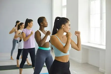Women's self-defense class