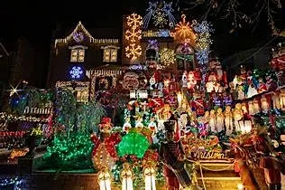 Manhattan Christmas and Brooklyn Dyker Heights Lights Bus Trip 2026