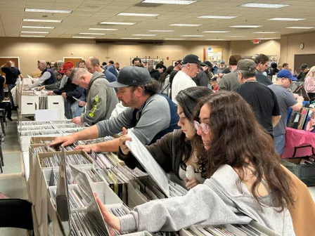 VINYL RECORD HEAVEN! Howard County Record Riot! Sat Nov 28th 10 AM-4 PM