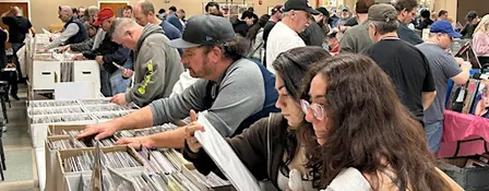 VINYL RECORD HEAVEN! Howard County Record Riot! Sat Nov 28th 10 AM-4 PM