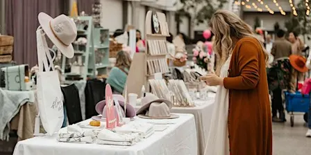 Christmas Market at The Enjoy Center by Hello Pretty Market