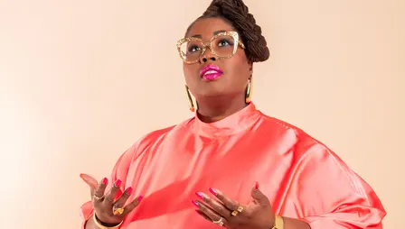 Shirma Rouse met het Luchtmacht orkest & ZO! Gospel Choir