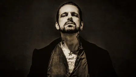 Ricky Warwick & the Fighting Hearts