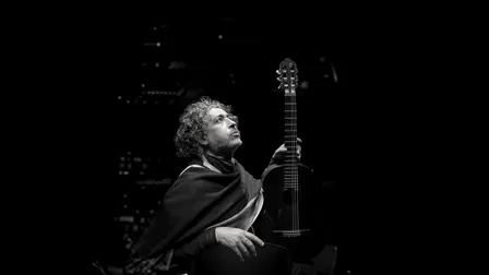 Silvio Rodríguez en la voz y guitarra de Manuel García