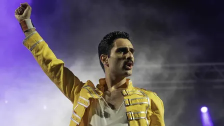 Queen Tribute Show performed by Break Free (Strandkorb)