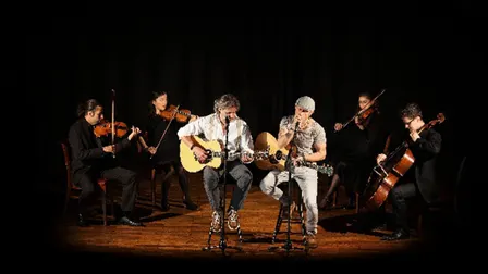 Simon & Garfunkel - Graceland Duo - mit Streicherquartett und Band