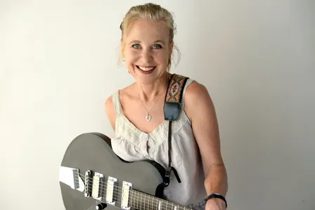 An Evening With Kristin Hersh (US)