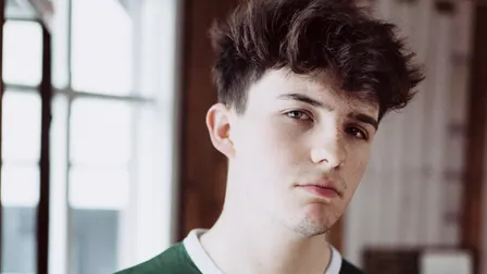Petit Biscuit | Gold Coast
