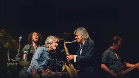 The Dire Straits Experience