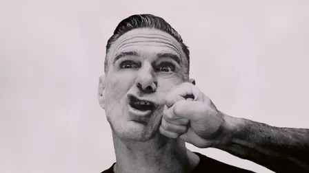 Bryan Adams - Roll With The Punches