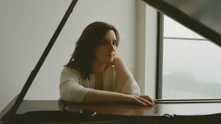 Brandy Clark - Take Flight World Tour