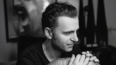 Dweezil Zappa DZ20: Like Father, Like Son