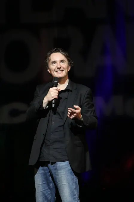 Dylan Moran - Looking For Trouble 2027