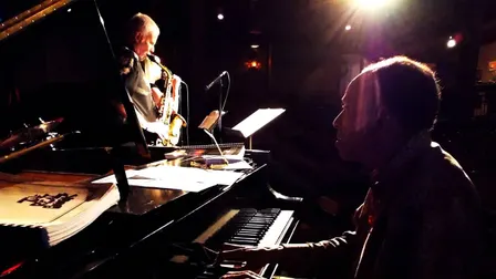Charles Lewis Quintet +1: Holiday Jazz