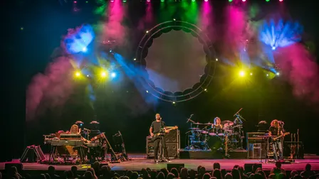 The Machine Performs Pink Floyd