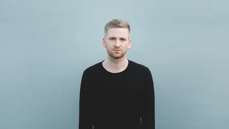 Ólafur Arnalds "Falling Apart Together"