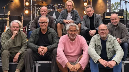 Rød Solhat - Koncert incl 2 retters middag + kaffe og velkomstdrik
