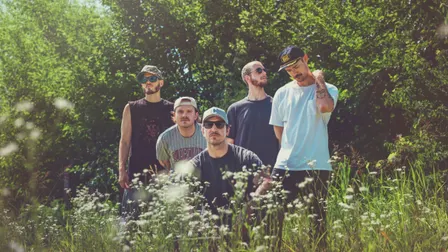 Tropidelic with Surfer Girl, The Quasi Kings