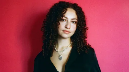 B-Jazzed: A Holiday Afternoon With Avery Raquel