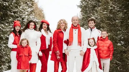 Natalie MacMaster & Donnell Leahy Present: A Celtic Family Christmas