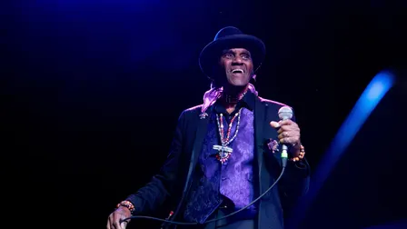 Cyril Neville Plays The Dead