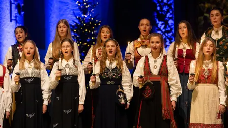 Tindrande ljos - Det Norske Jentekors julekonserter