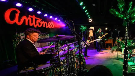 The Jungle Show w/ Gibbons, Vaughan, Flanigin & Layton