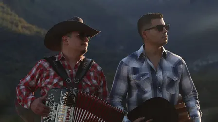 Nuestros Boleros de Cantina. Carlos Carreira y Salvador Aponte