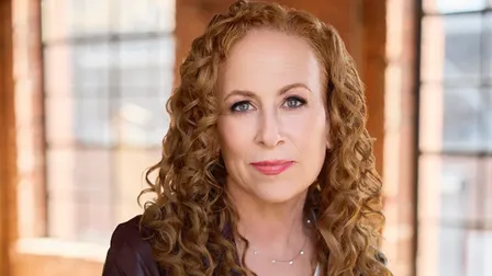 Jodi Picoult: Hollow Bones