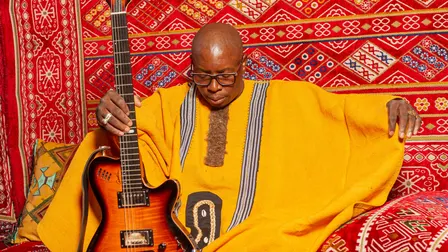 Vieux Farka Touré **SALLE PAULINE-BOUTAL THEATRE**