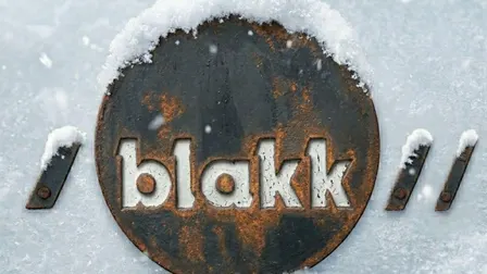 Blakk griner julen ut