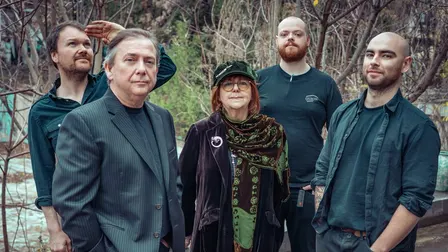 Maggie Reilly + Cutting Crew